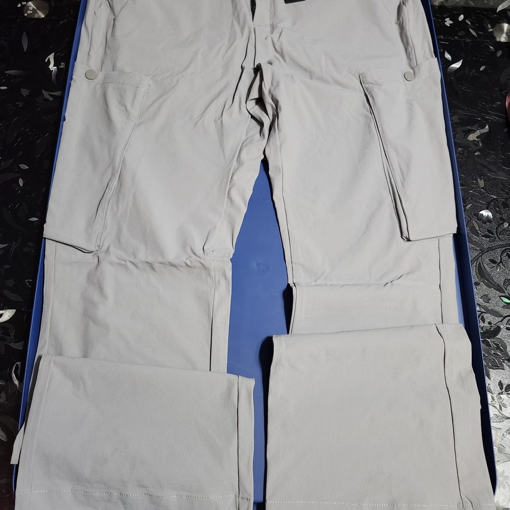 Zara Gray Cargo Pants with Utilitarian Design